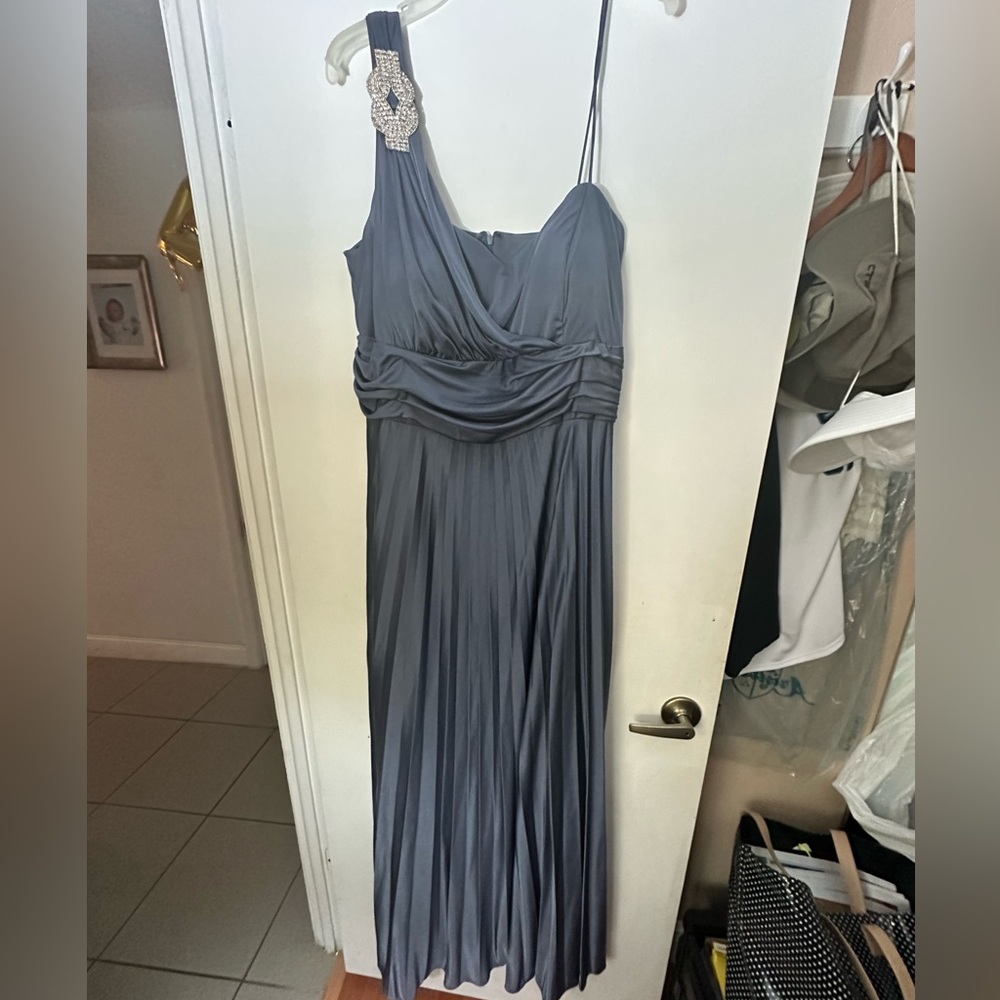 Gray one shoulder long dress